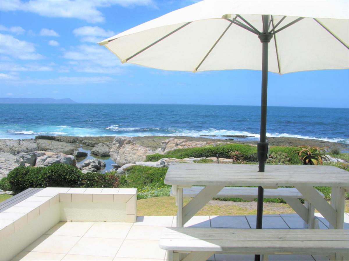 Beachfront House - Hermanus Whale View Villa Exteriör bild