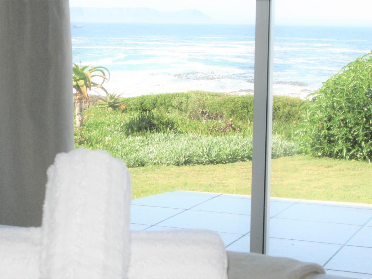 Beachfront House - Hermanus Whale View Villa Exteriör bild